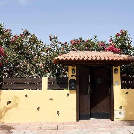 Aurora Mari Villa Your Dream Steps From The Ocean Shore กาเลตาเดฟุสเต ภายนอก รูปภาพ